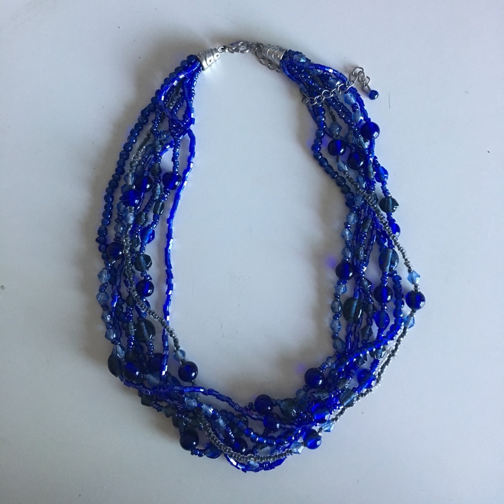 Vintage multi strand beaded necklace 🖐🏼